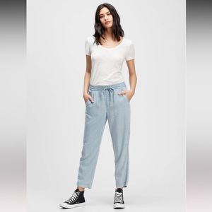 GAP TENCEL™ Lyocell Easy Pants Size M Light Indigo Blue